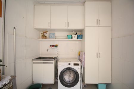 Casa à venda com 260m², 3 quartos e 3 vagasÁrea de Serviço