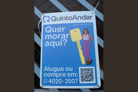 Casa à venda com 260m², 3 quartos e 3 vagas Casa à venda com 260m², 3 quartos e 3 vagasPlaquinha