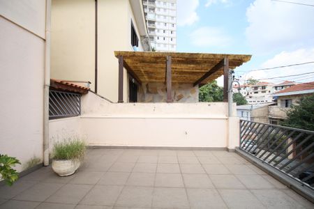 Casa à venda com 260m², 3 quartos e 3 vagasCobertura
