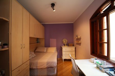 Casa à venda com 260m², 3 quartos e 3 vagasQuarto 2