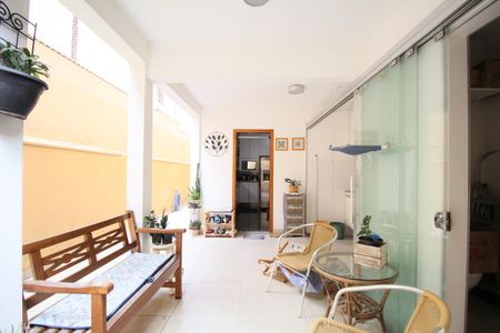 Casa à venda com 260m², 3 quartos e 3 vagasÁrea de Serviço