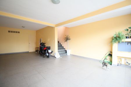 Casa à venda com 260m², 3 quartos e 3 vagasÁrea comum