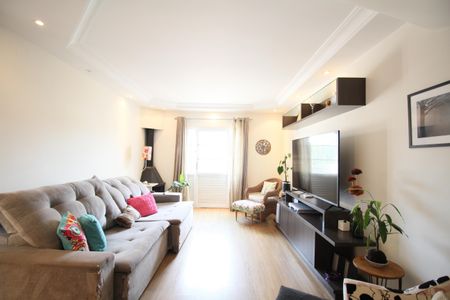 Casa à venda com 260m², 3 quartos e 3 vagasSala