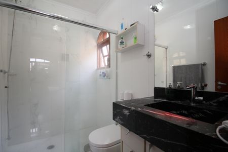 Casa à venda com 260m², 3 quartos e 3 vagasBanheiro