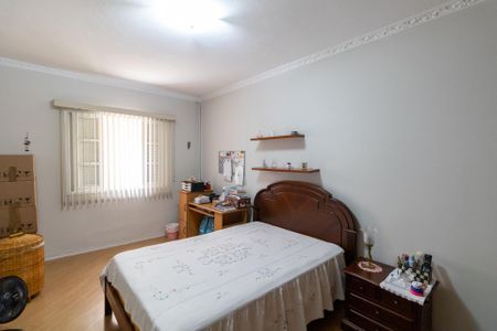 Casa à venda com 157m², 3 quartos e 6 vagas Casa à venda com 157m², 3 quartos e 6 vagasQuarto 2