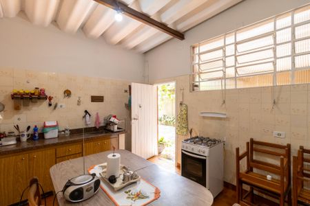 Casa à venda com 157m², 3 quartos e 6 vagas Casa à venda com 157m², 3 quartos e 6 vagasEdícula