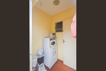 Casa à venda com 150m², 3 quartos e 2 vagas Casa à venda com 150m², 3 quartos e 2 vagasCozinha