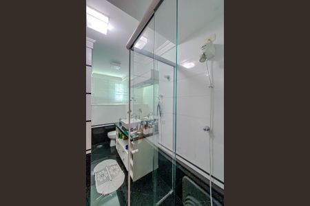 Casa à venda com 300m², 4 quartos e 2 vagasBanheiro da Suíte