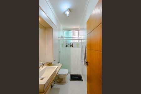 Casa à venda com 300m², 4 quartos e 2 vagasBanheiro