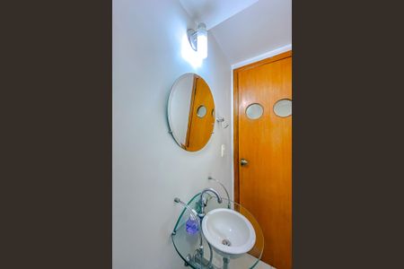 Casa à venda com 300m², 4 quartos e 2 vagasLavabo