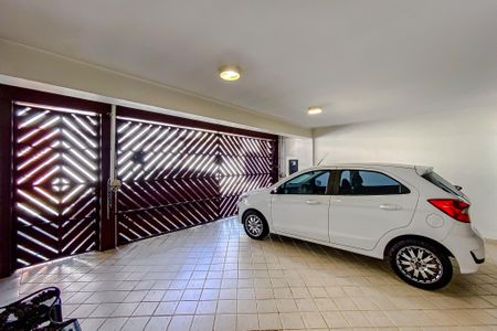 Casa à venda com 300m², 4 quartos e 2 vagasGaragem