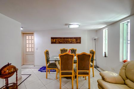 Casa à venda com 300m², 4 quartos e 2 vagasSala