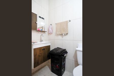 Casa à venda com 197m², 4 quartos e 2 vagasBanheiro da suíte 2