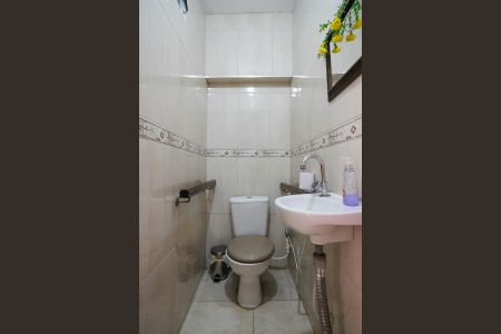 Casa à venda com 197m², 4 quartos e 2 vagasLavabo