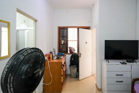 Casa à venda com 197m², 4 quartos e 2 vagasSuíte 2