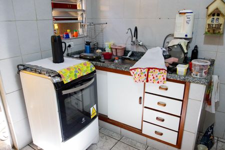 Casa à venda com 250m², 6 quartos e 3 vagas Casa à venda com 250m², 6 quartos e 3 vagasCozinha