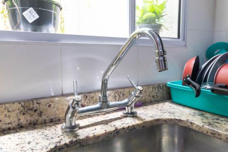 Casa de condomínio à venda com 65m², 2 quartos e 1 vaga Casa de condomínio à venda com 65m², 2 quartos e 1 vagaCozinha - Torneira