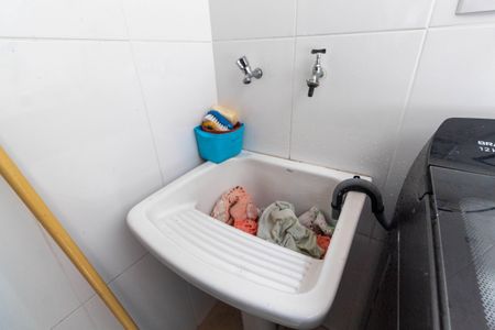 Casa de condomínio à venda com 65m², 2 quartos e 1 vaga Casa de condomínio à venda com 65m², 2 quartos e 1 vagaLavanderia