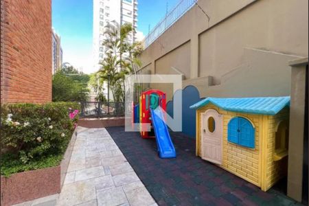 Apartamento à venda com 160m², 3 quartos e 2 vagasÁrea comum - Playground