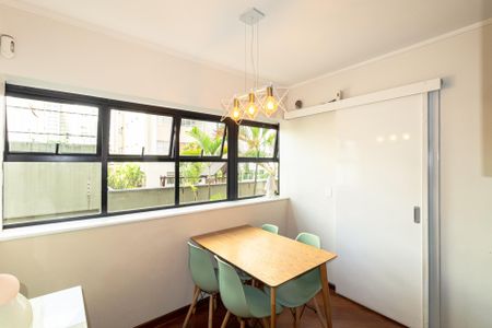 Apartamento à venda com 160m², 3 quartos e 2 vagasCopa