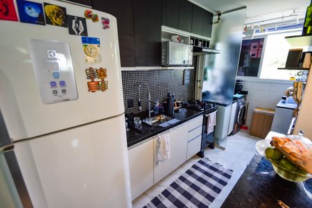 Apartamento à venda com 48m², 2 quartos e 1 vaga Apartamento à venda com 48m², 2 quartos e 1 vagaCozinha