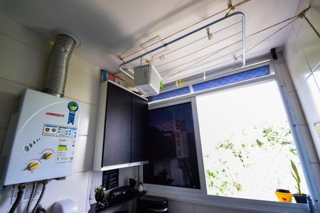 Apartamento à venda com 48m², 2 quartos e 1 vaga Apartamento à venda com 48m², 2 quartos e 1 vagaÁrea de Serviço