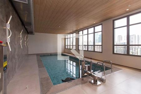 Studio à venda com 21m², 1 quarto e sem vaga Studio à venda com 21m², 1 quarto e sem vagaÁrea comum - Piscina, spa e sauna