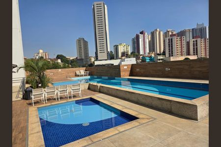 Apartamento à venda com 107m², 2 quartos e 2 vagas Apartamento à venda com 107m², 2 quartos e 2 vagasÁrea comum - Piscina