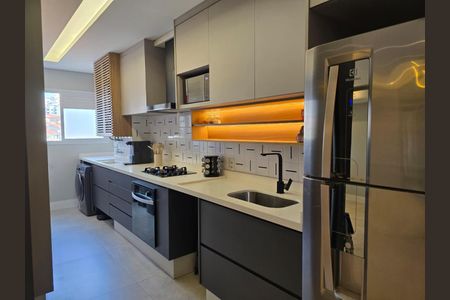 Apartamento à venda com 107m², 2 quartos e 2 vagas Apartamento à venda com 107m², 2 quartos e 2 vagasCozinha