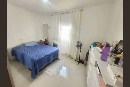 Casa à venda com 249m², 4 quartos e 4 vagas