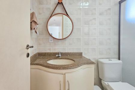 Apartamento para alugar com 70m², 2 quartos e 2 vagas Apartamento para alugar com 70m², 2 quartos e 2 vagasBanheiro