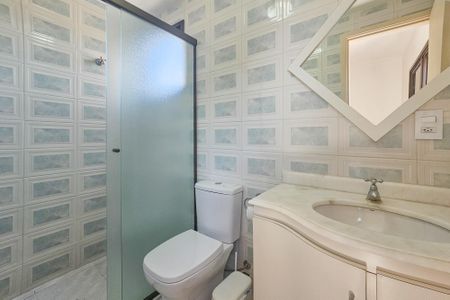 Apartamento para alugar com 70m², 2 quartos e 2 vagas Apartamento para alugar com 70m², 2 quartos e 2 vagasBanheiro da suíte