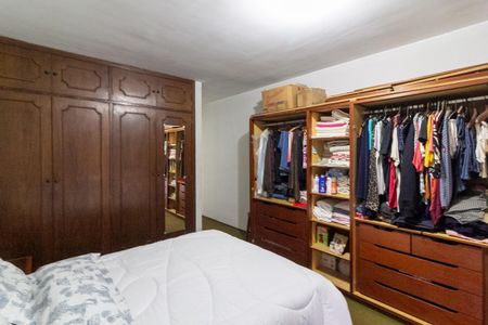 Casa à venda com 100m², 3 quartos e 2 vagas Casa à venda com 100m², 3 quartos e 2 vagasSuíte