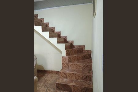 Casa à venda com 82m², 2 quartos e 1 vaga