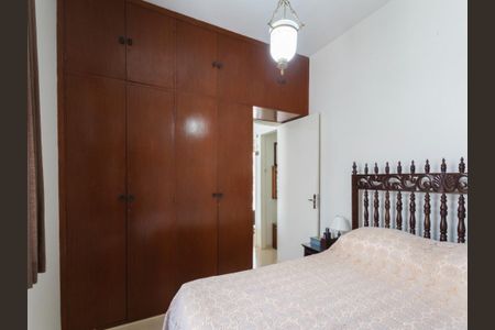 Casa à venda com 210m², 3 quartos e 2 vagas