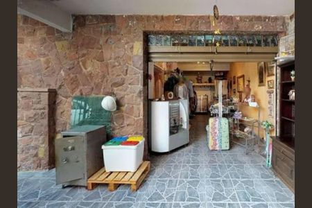Casa à venda com 254m², 5 quartos e 2 vagas