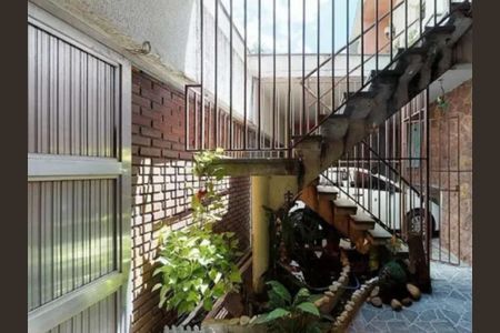 Casa à venda com 254m², 5 quartos e 2 vagas