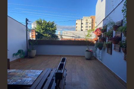 Casa à venda com 260m², 3 quartos e 3 vagasVaranda