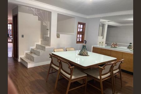 Casa à venda com 260m², 3 quartos e 3 vagasSala de Jantar