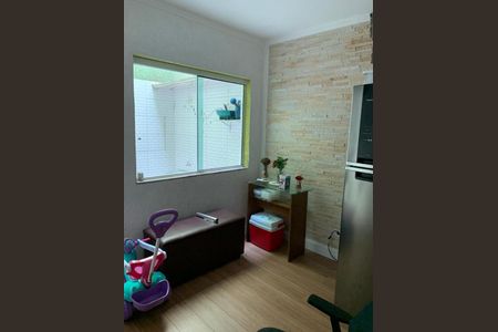 Casa à venda com 110m², 3 quartos e 2 vagas