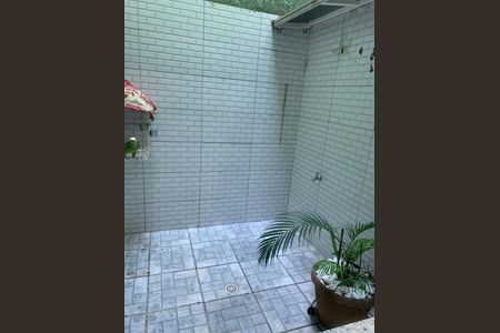 Casa à venda com 110m², 3 quartos e 2 vagas