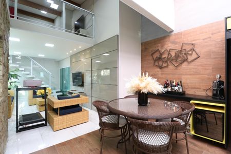 Casa à venda com 220m², 3 quartos e 1 vagaSala de Jantar