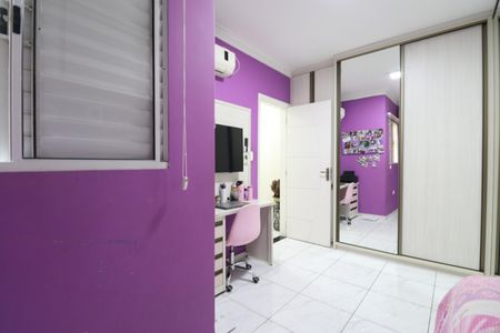 Casa à venda com 220m², 3 quartos e 1 vagaQuarto 2