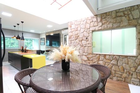 Casa à venda com 220m², 3 quartos e 1 vagaSala de Jantar