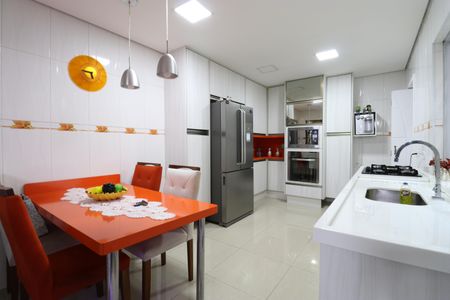 Casa à venda com 220m², 3 quartos e 1 vagaCozinha