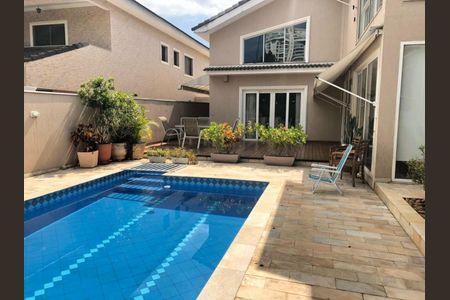 Casa de condomínio à venda com 499m², 4 quartos e 4 vagas