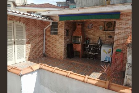 Casa à venda com 121m², 3 quartos e 2 vagas