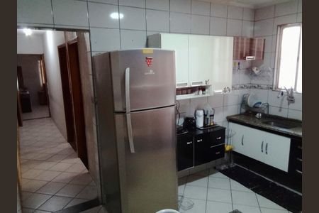 Casa à venda com 121m², 3 quartos e 2 vagas