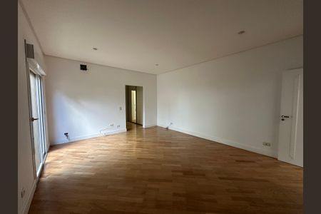 Casa de condomínio à venda com 1200m², 4 quartos e 4 vagas Casa de condomínio à venda com 1200m², 4 quartos e 4 vagasSuíte 2