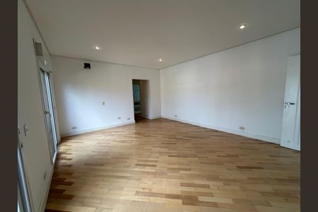 Casa de condomínio à venda com 1200m², 4 quartos e 4 vagas Casa de condomínio à venda com 1200m², 4 quartos e 4 vagasSuíte 3